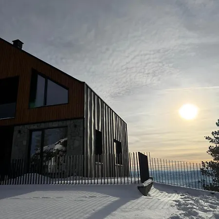 Apartman Eleven Twelve Divcibare