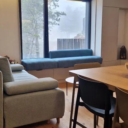 Eleven Twelve Apartman *