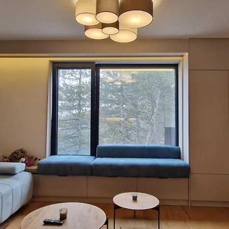 Eleven Twelve Apartman