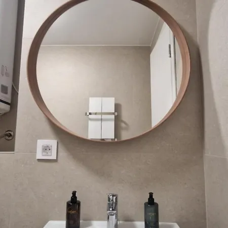 Eleven Twelve Apartman *