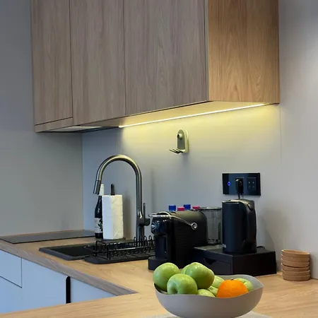 Eleven Twelve Apartman Divcibare