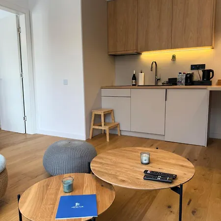 Eleven Twelve * Divcibare