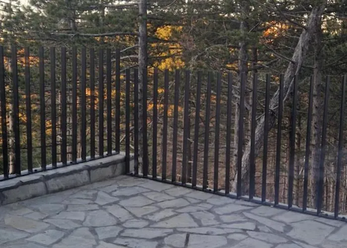 Eleven Twelve 아파트