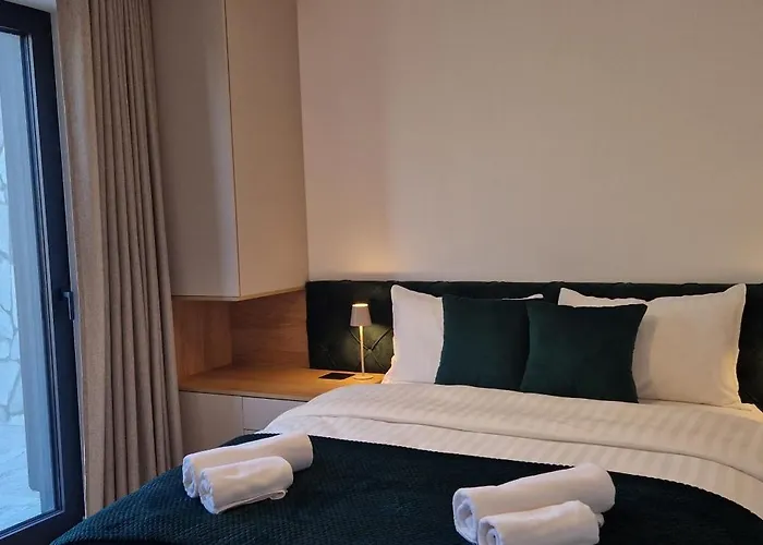 아파트 Eleven Twelve *