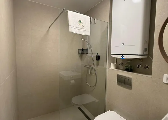 아파트 Eleven Twelve *