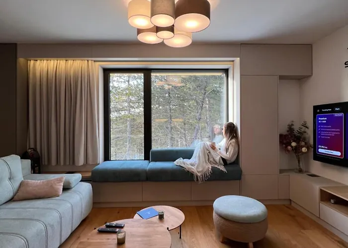 Eleven Twelve 아파트